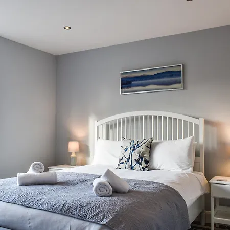 Crooklands * Austwick