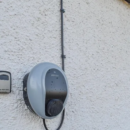 Crooklands * Austwick